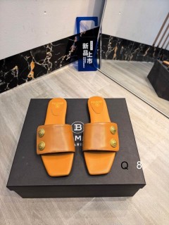 2026.03.30 Balmain Women Slippers sz35-40 309