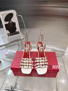 2026.04.17 Super Perfect Valentino Women Sandals Size35-40 902