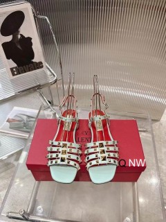 2026.04.17 Super Perfect Valentino Women Sandals Size35-40 903