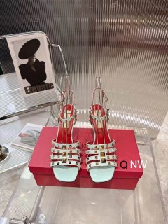 2026.04.17 Super Perfect Valentino Women Sandals Size35-40 900