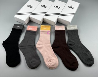 2026.04.23 Super Perfect Alo socks 157