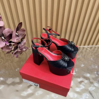 2026.09.03 Super Perfect Valentino Women Sandals Size35-40 996