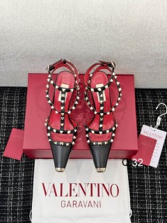 2026.09.03 Super Perfect Valentino Women Sandals Size35-40 1014