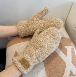 2025.09.11 UGG Gloves 006