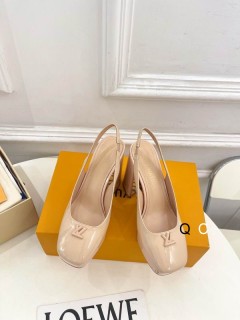 2025.11.05  Super Perfect LV Women Sandals size35-40 1126