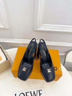 2025.11.05  Super Perfect LV Women Sandals size35-40 1123