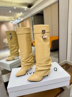 2025.11.12 Super Perfect Givenchy Women Shoes Sz35-40 080