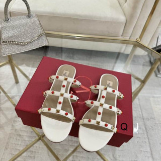 2025.11.25 Super Perfect Valentino Women Slippers Size35-40 291