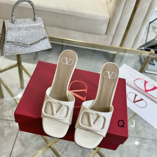 2025.11.25 Super Perfect Valentino Women Slippers Size35-40 298