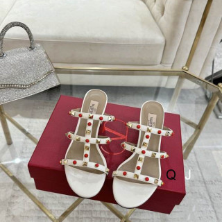 2025.11.25 Super Perfect Valentino Women Slippers Size35-40 294