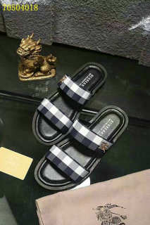 Burberry men slippers (1)