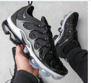 Nike Air VaporMax Plus (49)