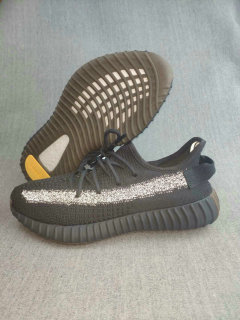 AD Y 350 V2 Shoes (16)