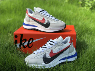 Authentic Sacai x Nike LDWaffle Grey/White-Red/Blanc (women)