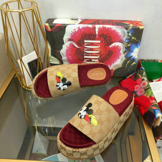 Gucci Women Slipper (1)