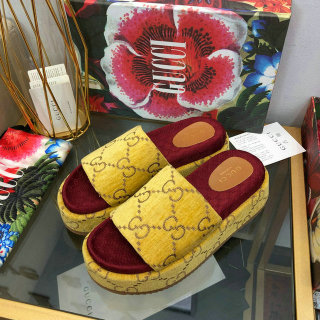 Gucci Women Slipper (12)
