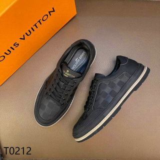 LV Men Shoes (1)