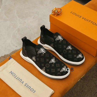 LV Men Shoes (8)