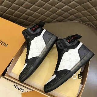 LV Men Shoes (11)