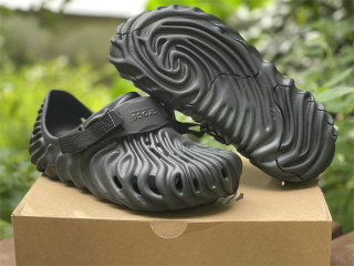 Salehe Bembury × CrocsPollex Clog Cucumber (1)