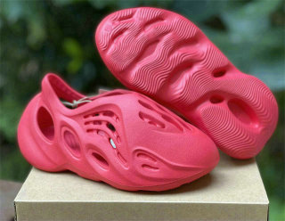 AD Y Foam Runner Kid (2)