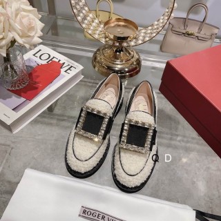 2023.9.18   Super Perfect Roger Vivier Women Shoes size35-40 007