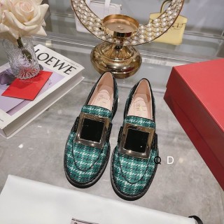 2023.9.18   Super Perfect Roger Vivier Women Shoes size35-40 009