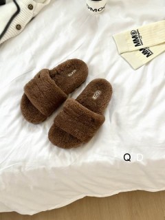2023.10.26  Super Perfect UGG Women Shoes size35-40 011