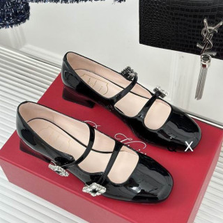 2023.11.3  Super Perfect Roger Vivier Women Shoes size35-40 012