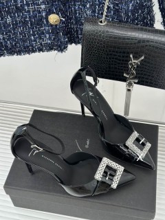 2023.12.20  Super Perfect GZ Women Sandals sz35-40 001