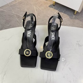 2024.06.11  Super Perfect Versace Women Sandals Size35-40 070