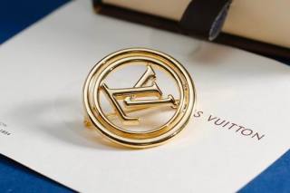 2024.11.19  LV Brooch 004