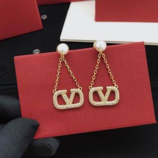2024.12.03 Valentino Earring 070
