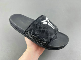Nike Kobe Offcourt Slide (1)