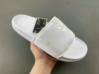 Nike Kobe Offcourt Slide (3)