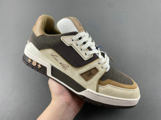LV SNEAKERS (95)