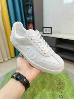 Gucci Men Shoes (160)