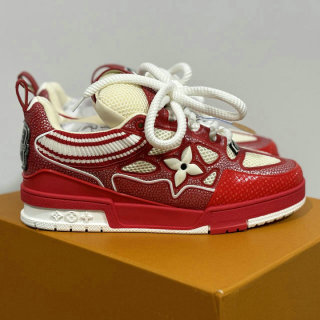 LV SNEAKERS (117)