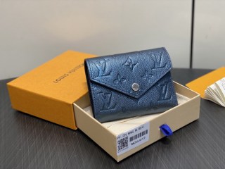 Victorine 12x9 5x2.5cm